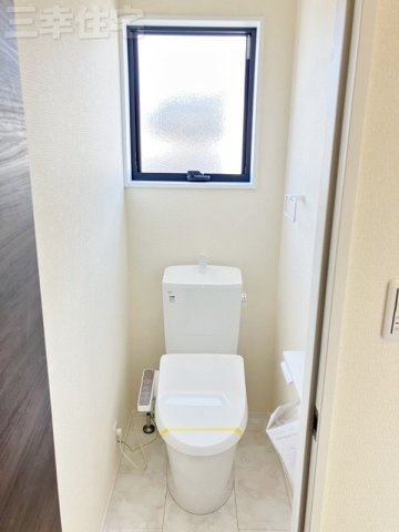 碧南市善明町のトイレ|2階のシャワートイレ