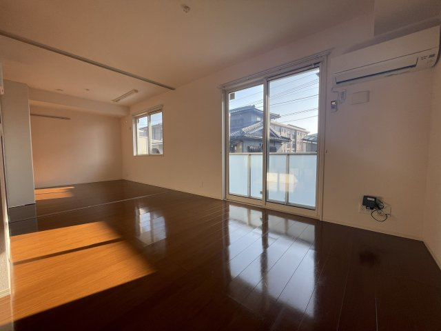 ライジングサンⅢの内装