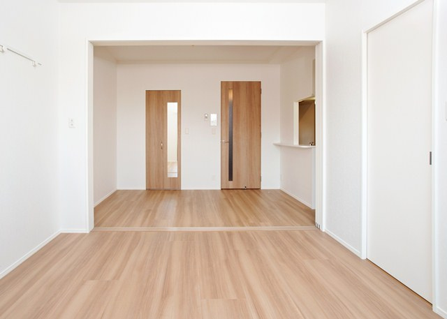 エンクレスト博多MATEの居間・リビング|使いやすいリビングです