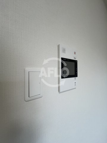 コンフォリア江坂広芝町のセキュリティ|コンフォリア江坂広芝町　モニター付きインターホン