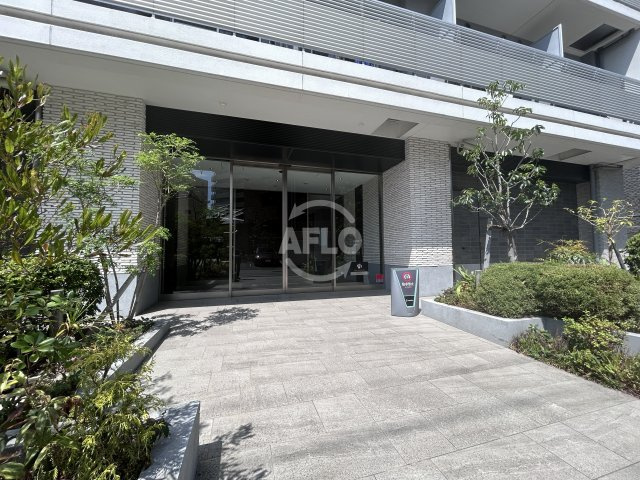 コンフォリア江坂広芝町のエントランス|コンフォリア江坂広芝町　エントランス