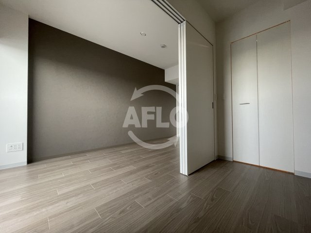 ウォブ吹田江坂の寝室|WORVE吹田江坂　洋室