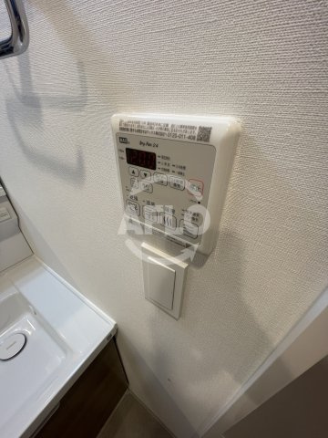 ウォブ吹田江坂の洗面所|WORVE吹田江坂　浴室乾燥機