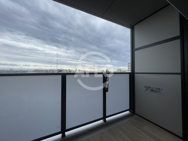 ウォブ吹田江坂のバルコニー|WORVE吹田江坂　バルコニー