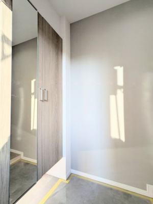 【玄関】 | ロイヤルステージ浅草 | ～収納付き玄関写真～