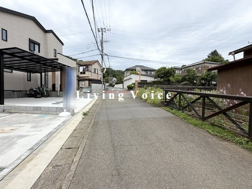 【仲介手数料０円】厚木市上荻野2期　新築一戸建ての前面道路含む現地写真|【仲介手数料０円】厚木市上荻野2期　新築一戸建て