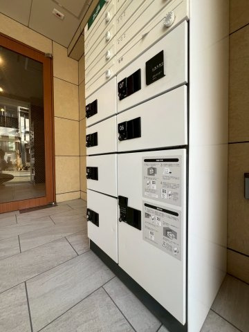 グランメール稲葉町のエントランス