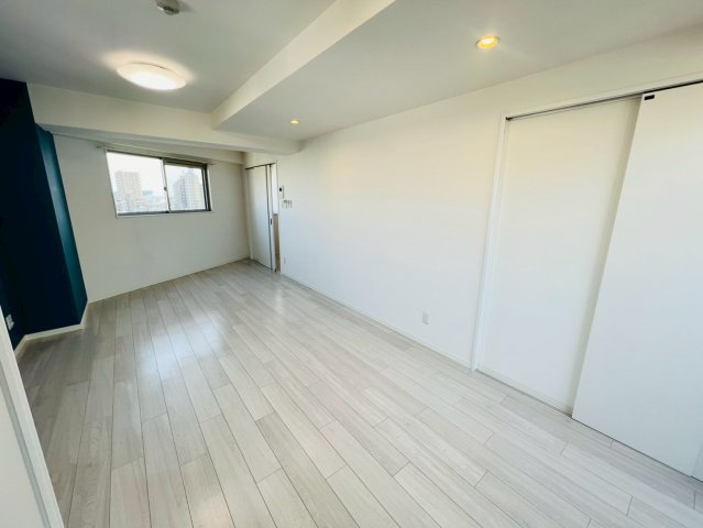 グランメール稲葉町の居間・リビング