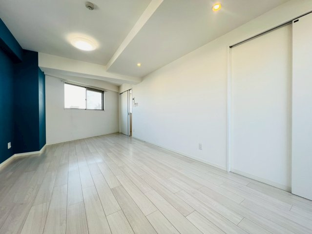 グランメール稲葉町の居間・リビング