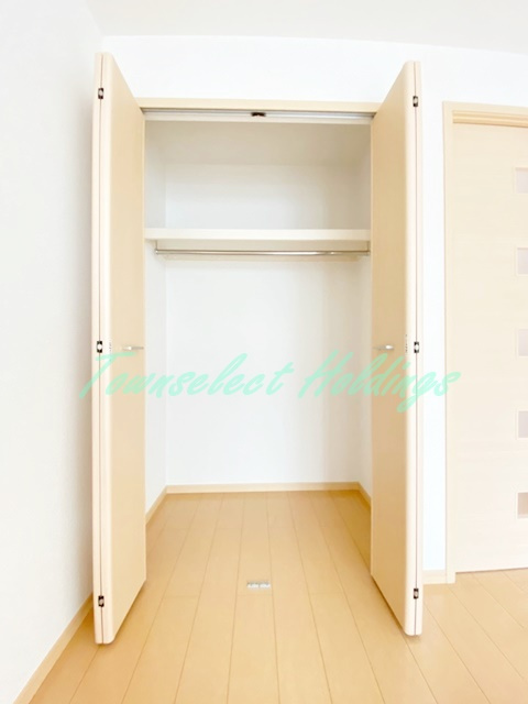 藤沢市鵠沼橘２丁目のアパートの収納|洋服多い方にもおすすめ♪