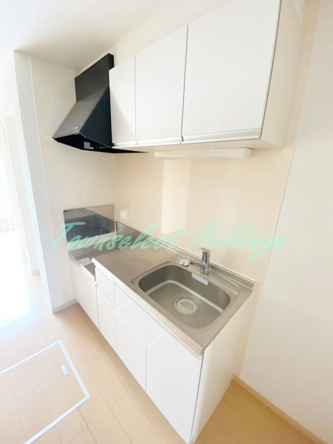 藤沢市鵠沼橘２丁目のアパートのキッチン|広々としたキッチンです♪