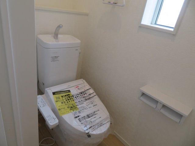 高崎市吉井町下長根第3（全4棟）2号棟のトイレ