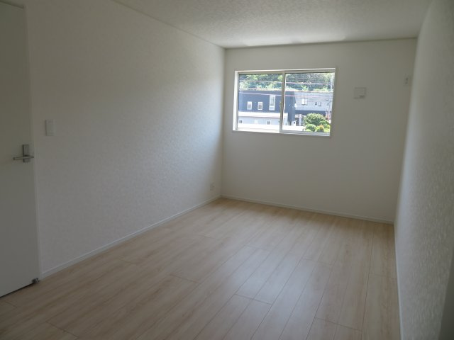 高崎市吉井町下長根第3（全4棟）2号棟の洋室