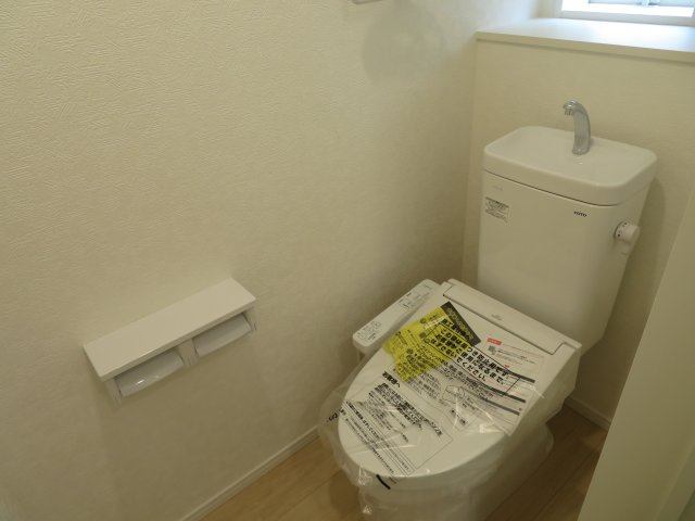 高崎市吉井町下長根第3（全4棟）2号棟のトイレ