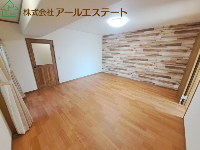 クリーンピア山電白浜の宮の洋室