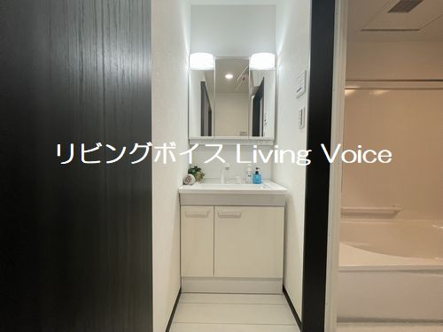 【仲介手数料０円】座間市立野台3丁目　新築一戸建ての独立洗面台|座間市立野台3丁目　新築一戸建て