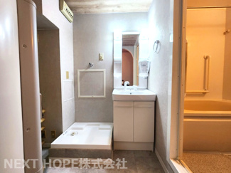 【独立洗面台】 | 武庫川グランドハイツ | 新品の洗面化粧台・洗濯パンです♪気持ちよくご入居していただけます！！