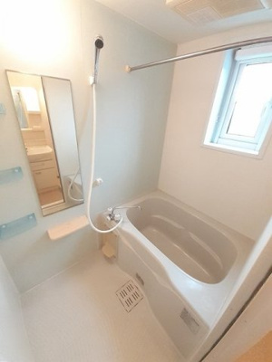 【浴室】 | ノーブル郷東Ａ | 日々の暮らしに欠かせないお風呂です