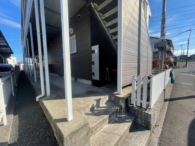 【エントランス】