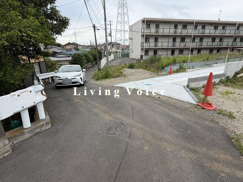 【前面道路含む現地写真】 | 【仲介手数料０円】伊勢原市岡崎2期　新築一戸建て | 【仲介手数料０円】伊勢原市岡崎2期　新築一戸建て