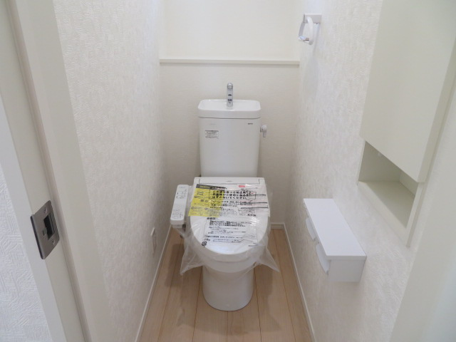高崎市吉井町下長根第3（全4棟）4号棟のトイレ