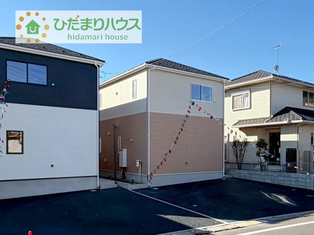 【外観】 | 土浦市小岩田東第4　新築戸建　1号棟 | たっぷりの陽光と心地よい風が舞い込む住まい♪
