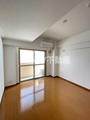 【居間・リビング】 | スカイコート大森第５ | ゆったり過ごせるリビングです