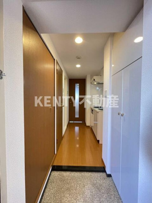 【玄関】 | スカイコート大森第５ | 明るい玄関です