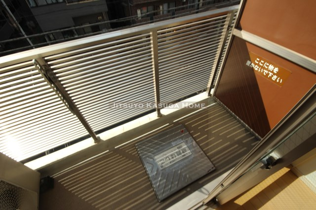 【バルコニー】