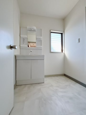 【中古戸建】足利市鹿島町の洗面所|■洗面室