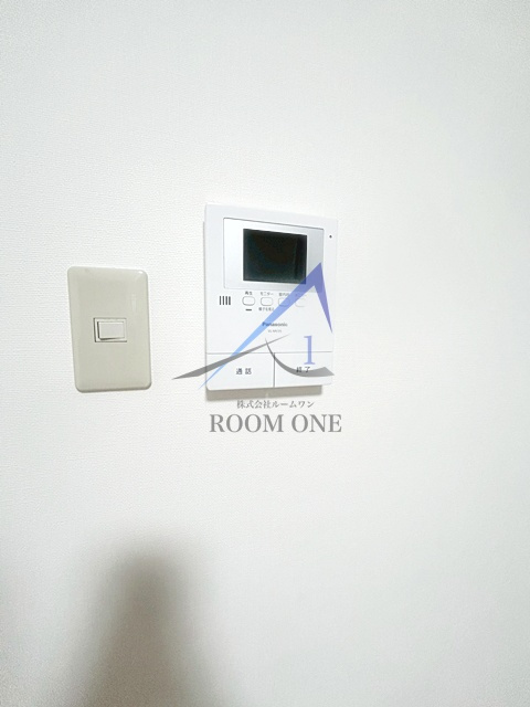 西池袋グリーンハイツのセキュリティ|モニター付きインターホンです。