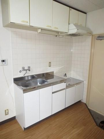 横浜市金沢区六浦５丁目の賃貸マンションのキッチン