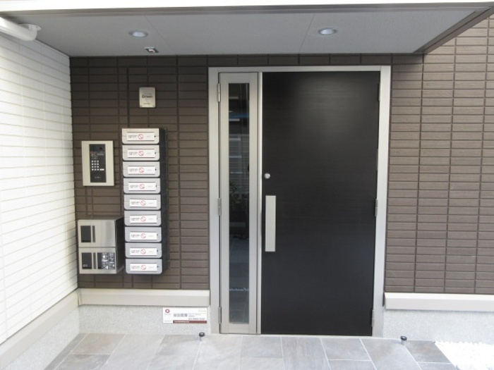 アンジュール高松のエントランス