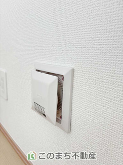 【設備】 | ハートフルタウン栃木市片柳町1丁目1029番　A号棟 | 換気口を備え、空気の入れ替えにも配慮された空間です。