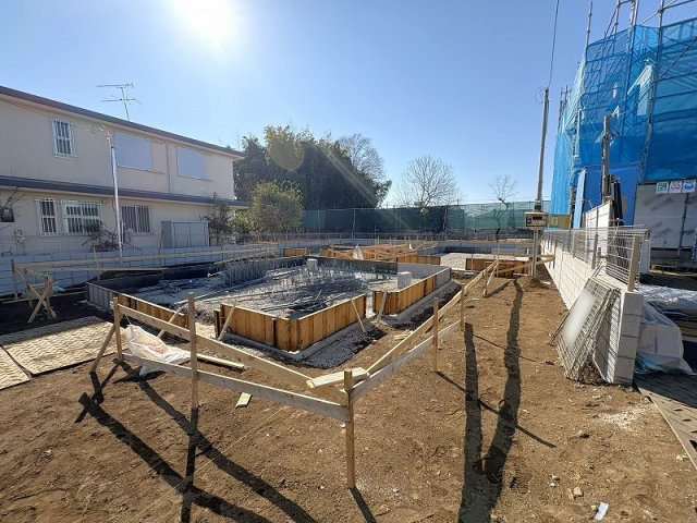 【外観】 | 西東京市東町1丁目　新築一戸建住宅　全3棟　(保谷店) | 小中学校まで徒歩10分以内、低学年のお子様の通学も安心。