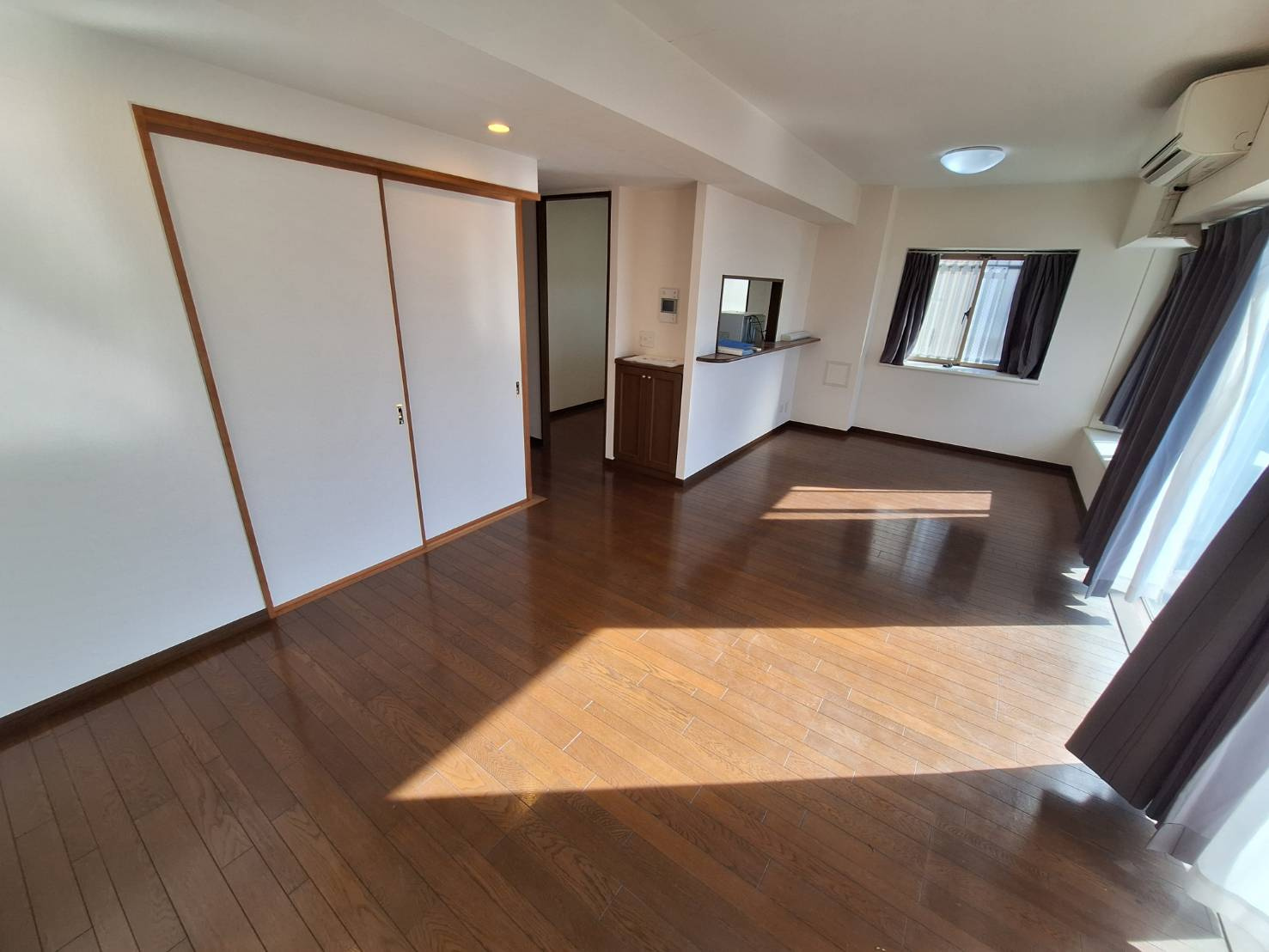 ライオンズマリンビュー逗子海岸の居間・リビング