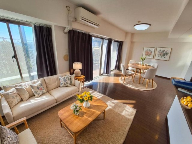 ライオンズマリンビュー逗子海岸の居間・リビング