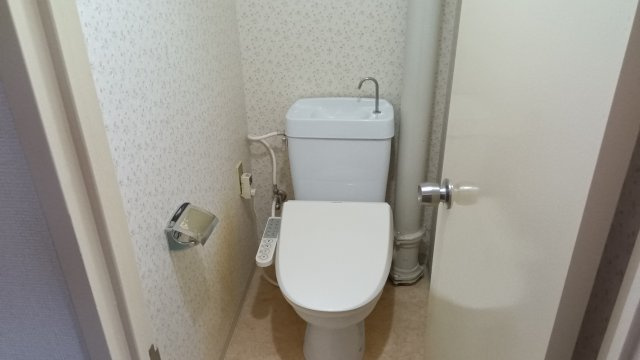 ローレルハイツ千里四号棟のトイレ