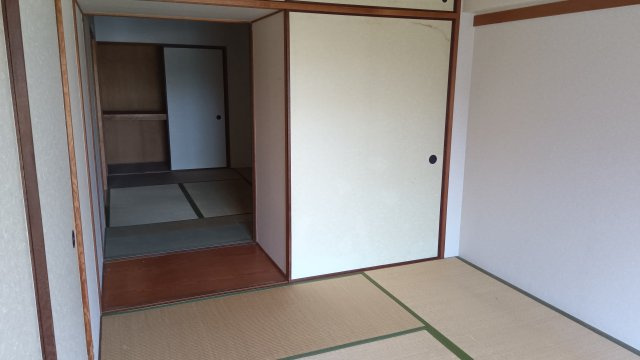 ローレルハイツ千里四号棟の和室
