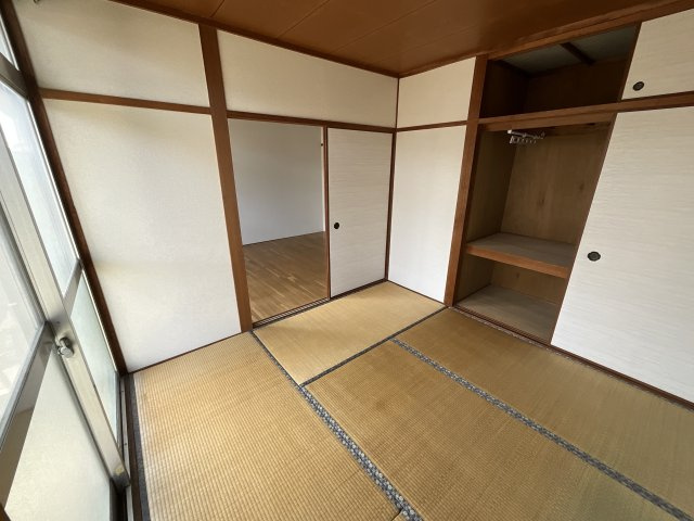 【寝室】