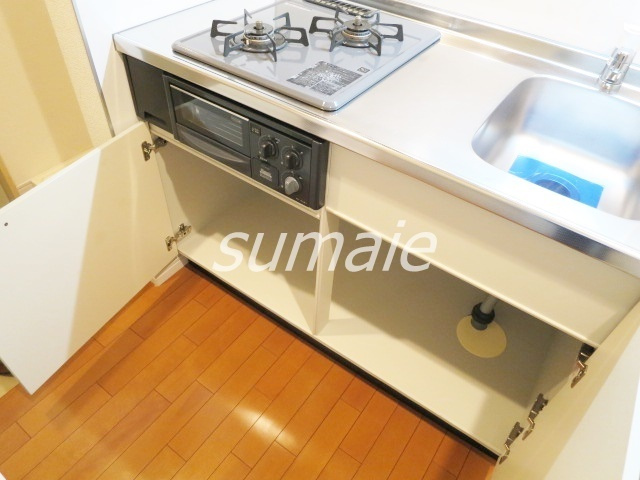 ヴィラージュ志伊Ⅱのキッチン|キッチン下部の収納です♪