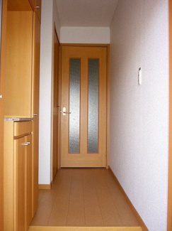 【玄関】 | ラ・フルールＡ | 収納もある玄関です