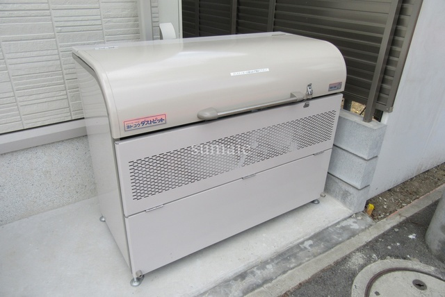 セレシェイラ弐番館のその他共用部分|敷地内にゴミ置き場あります♪