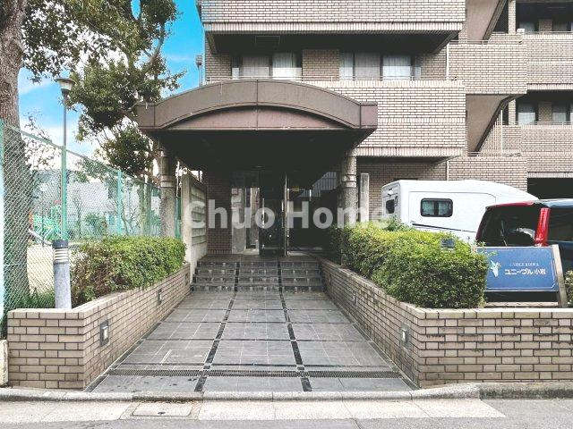 ユニーブル小岩のエントランス|【エントランス】マンションのエントランスは、その物件の印象を決める、顔とも言える場所です。毎日通る場所ですからきれいなのが一番です。
