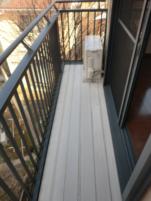 ロンウェル菊名　Ａ棟のバルコニー|洗濯物も良く乾く（＾▽＾)