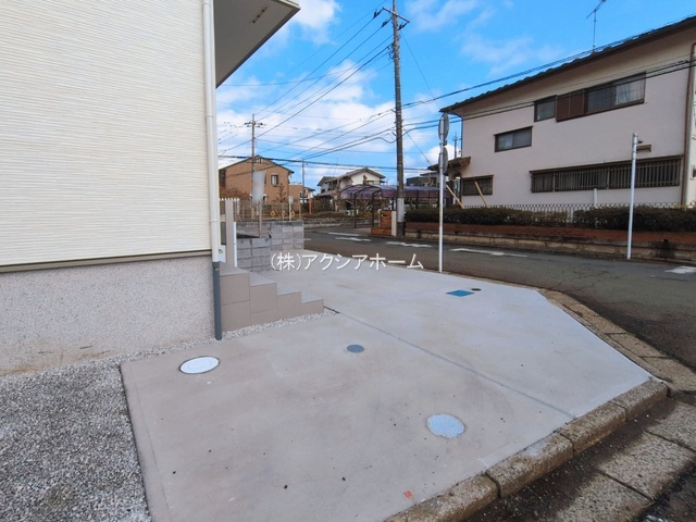 所沢市下富・全1棟　新築一戸建　～南西角地～の駐車場|現地写真（2026年3月10日撮影）