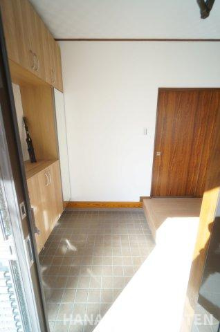 中古　千葉市若葉区桜木北の玄関|＊当日ご案内可＊ご希望の物件まとめてご案内！弊社が掲載していない物件でもOK♪お気軽にご相談ください 【通話料無料】お電話でのお問合わせがスムーズ♪