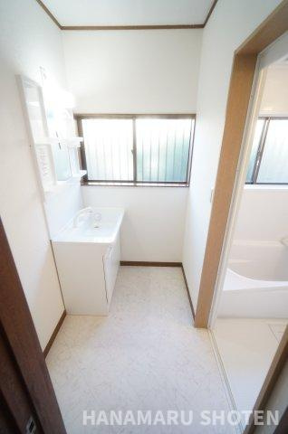 中古　千葉市若葉区桜木北の脱衣所|＊当日ご案内可＊ご希望の物件まとめてご案内！弊社が掲載していない物件でもOK♪お気軽にご相談ください 【通話料無料】お電話でのお問合わせがスムーズ♪