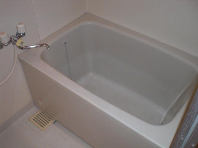 小宮ビルの浴室