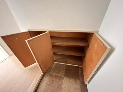 【玄関】 | アパルトマンK | シューズボックスです